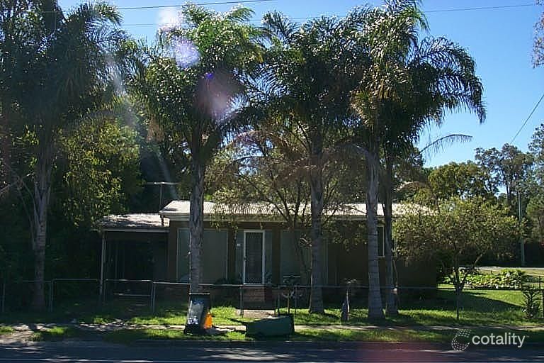 19 Main St, Beachmere, QLD 4510