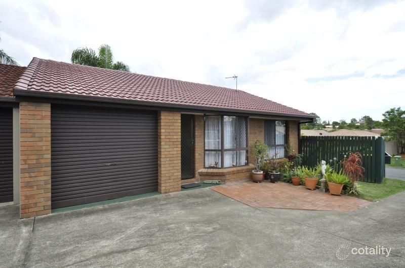 1/17 Hentdale Ct, Labrador, QLD 4215