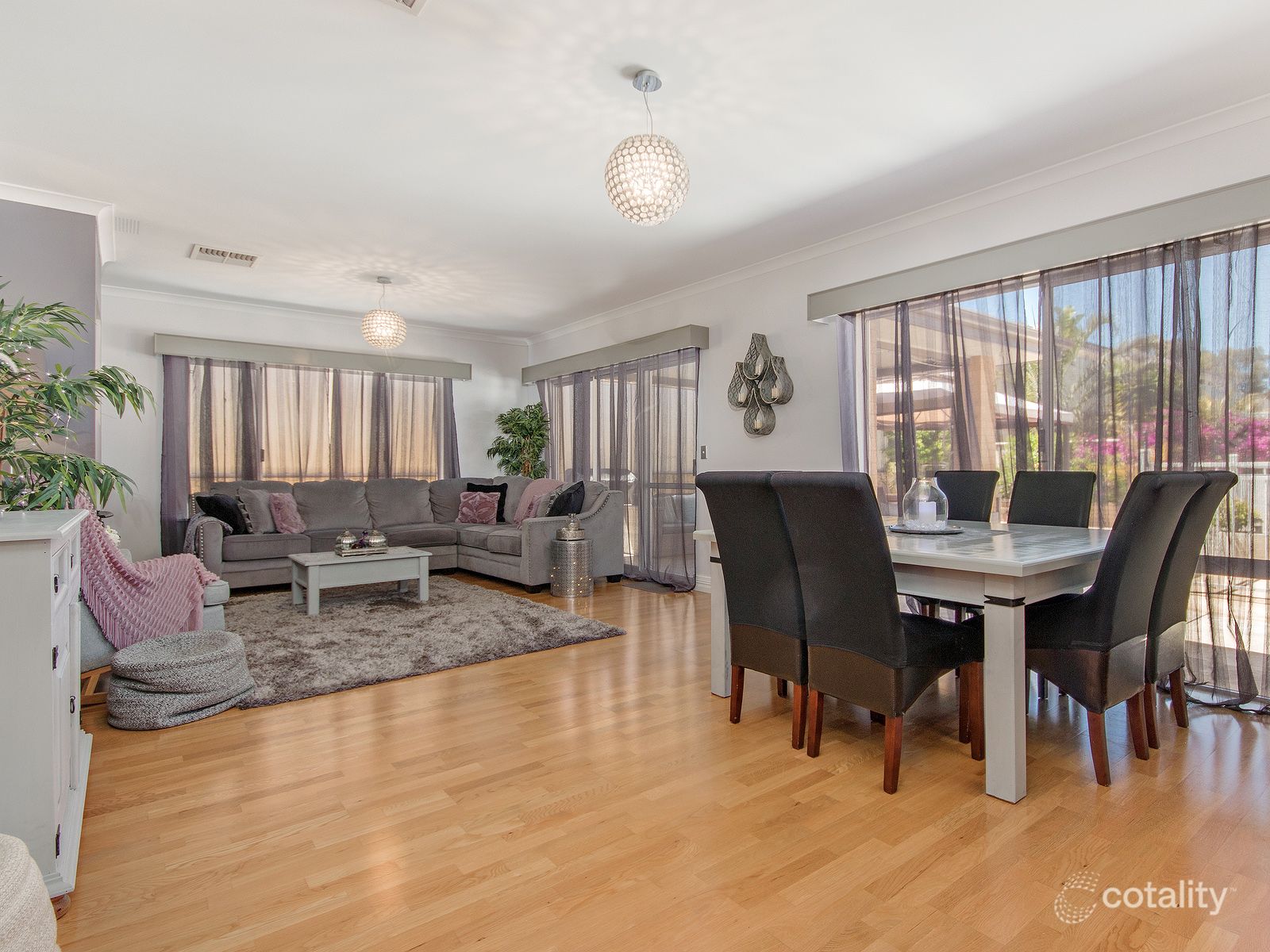 2a Warrender Hts, Secret Harbour, WA 6173