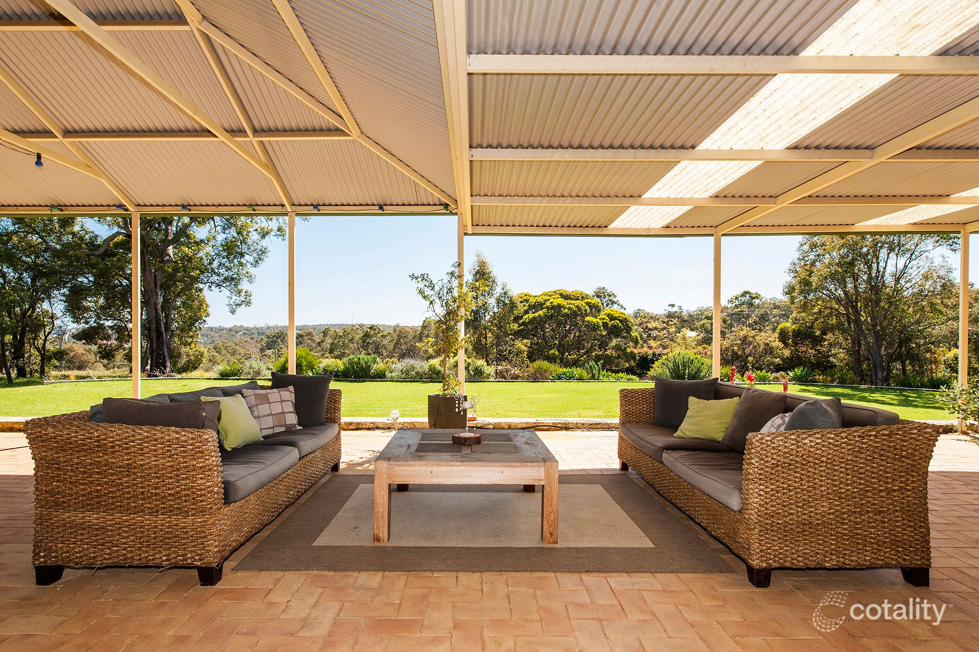 9 The Oaks, Brigadoon, WA 6069