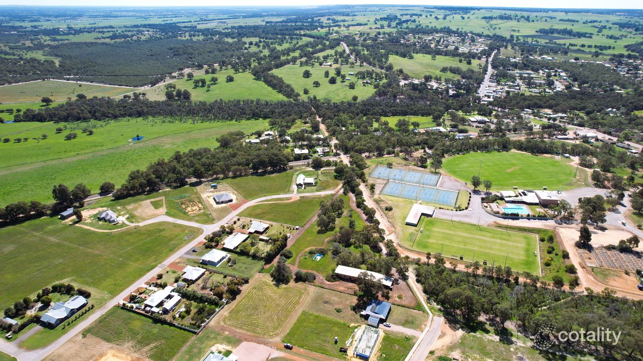 13 Roe St, Gingin, WA 6503