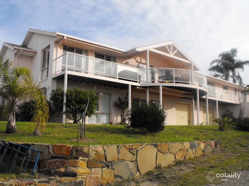 14b Surf Cir, Tura Beach, NSW 2548