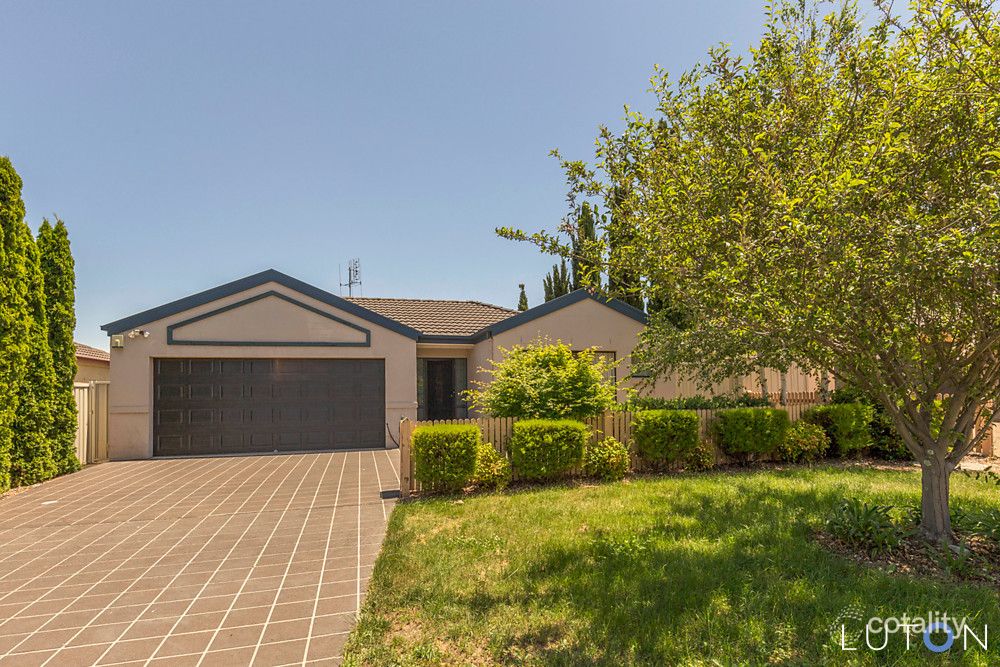5 Palm Ct, Jerrabomberra, NSW 2619