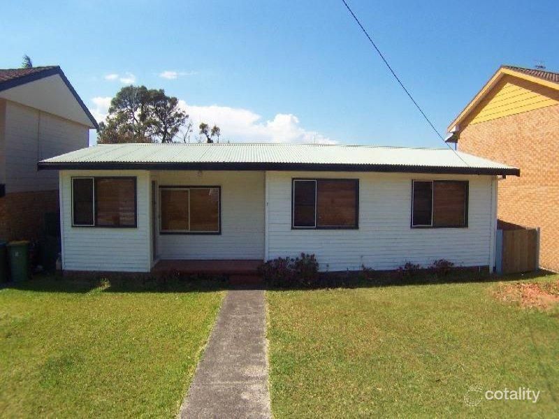 7 Sabrina Ave, Bateau Bay, NSW 2261