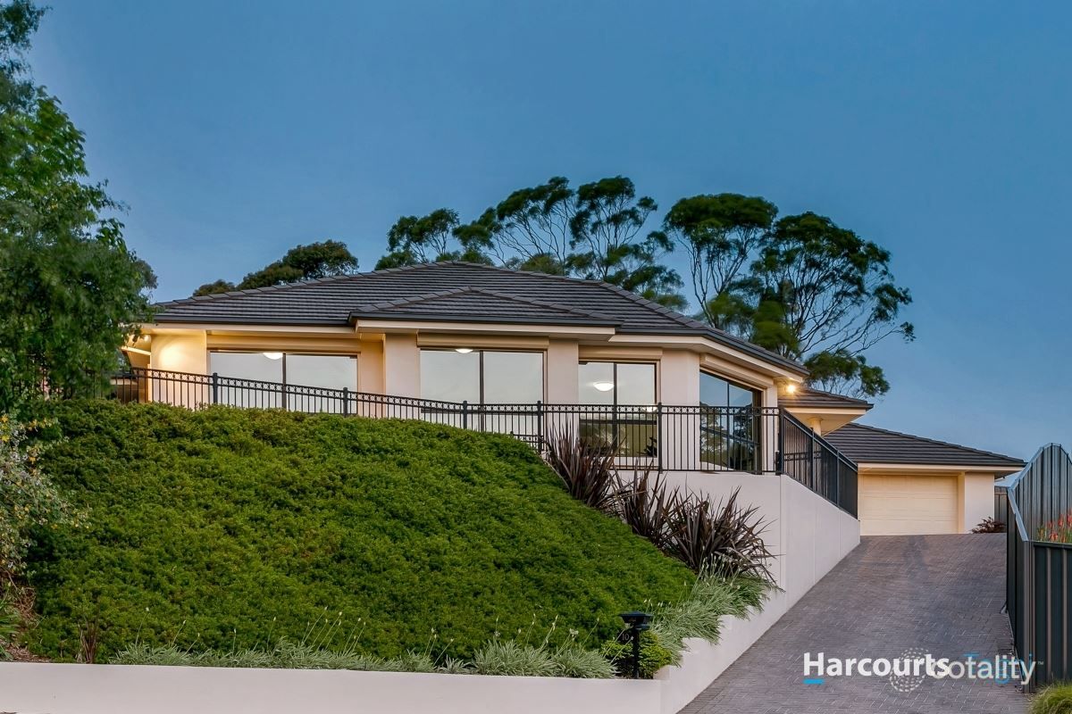 10 Grandview Ct, Aberfoyle Park, SA 5159