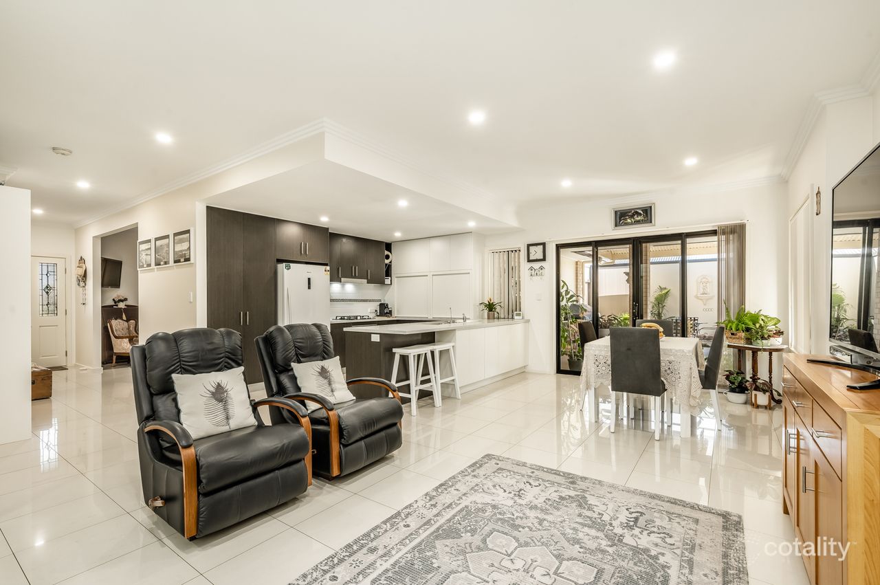 17 Jasmin Dr, Victor Harbor, SA 5211