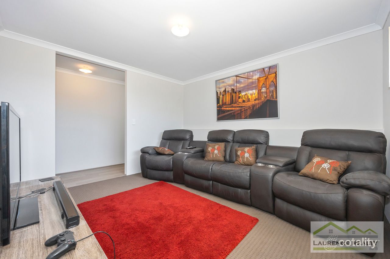 8 Whistling Dr, Alkimos, WA 6038