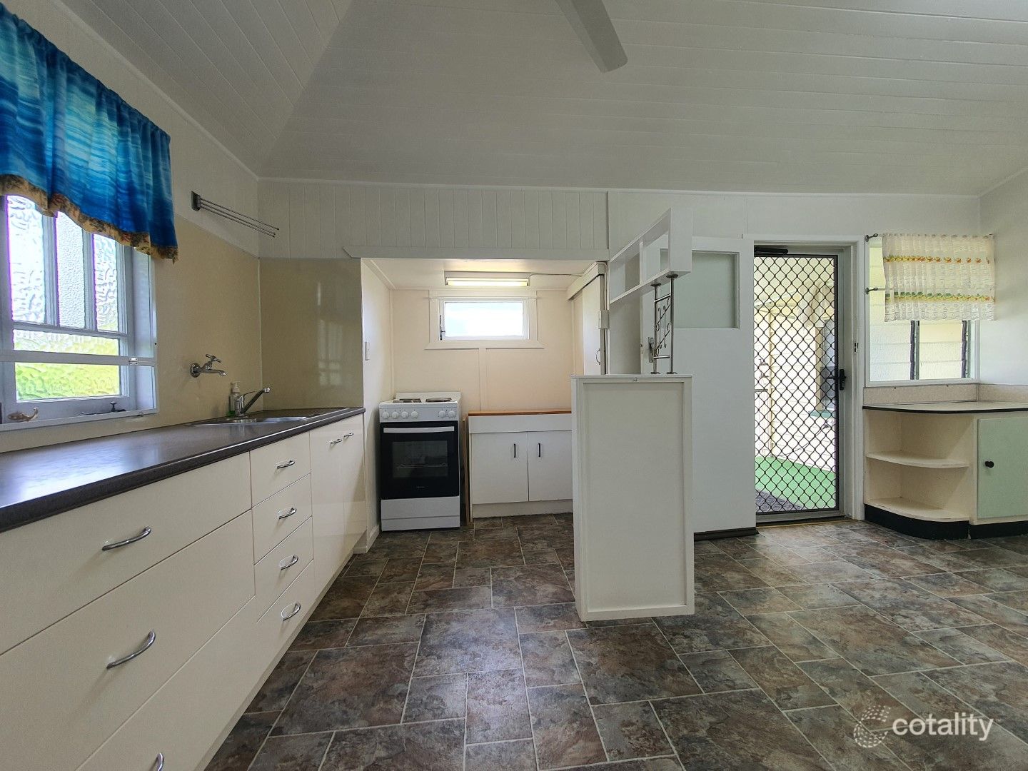 30 Bell St, Monto, QLD 4630