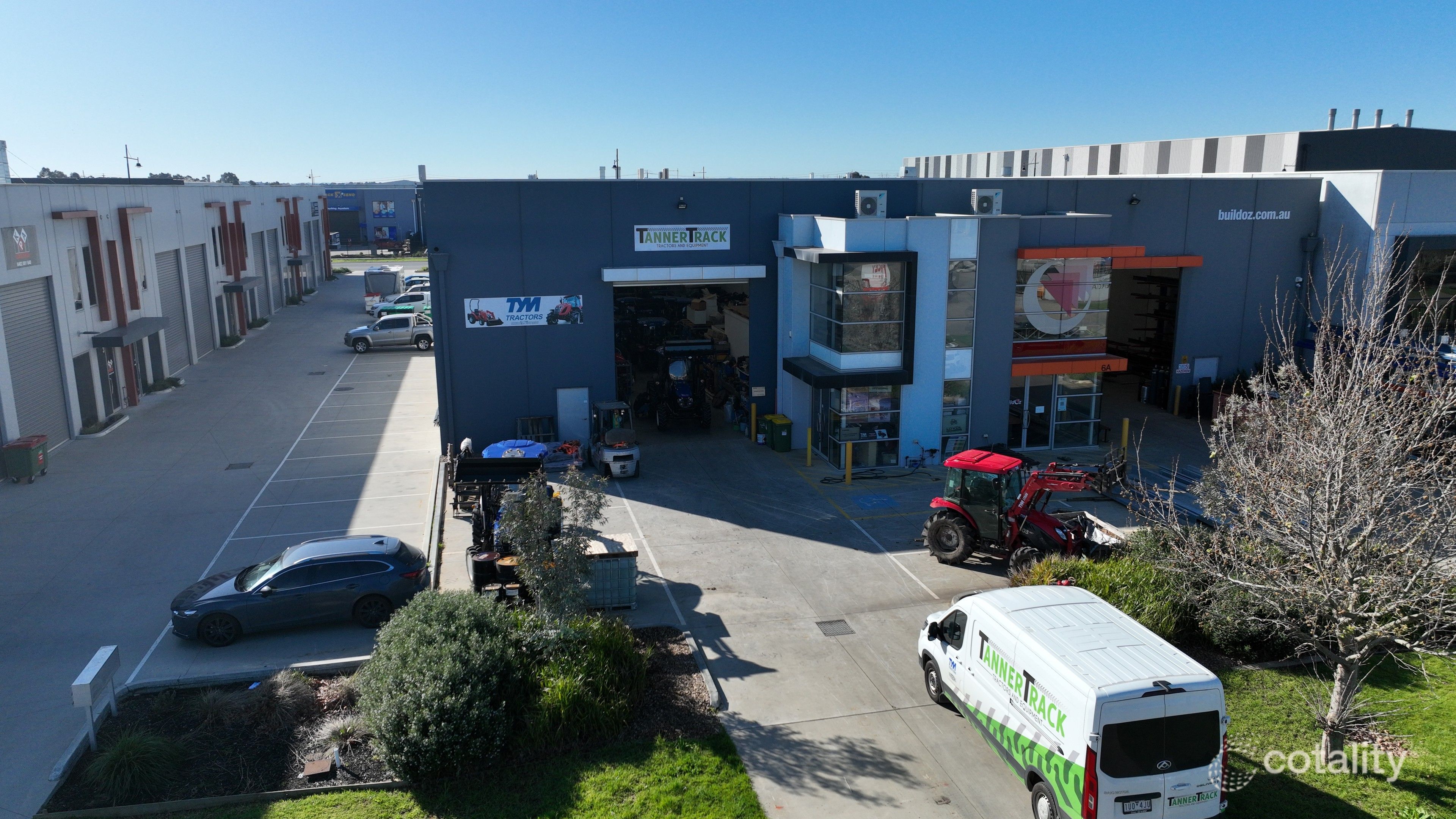2/6a Commercial Dr, Pakenham, VIC 3810