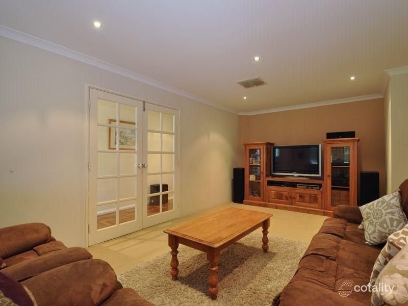 25 Welstead Way, Hocking, WA 6065
