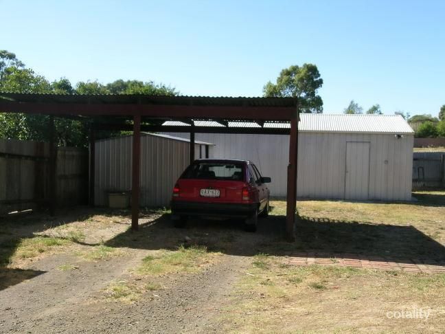 27 Sparrowhawk Rd, Long Gully, VIC 3550