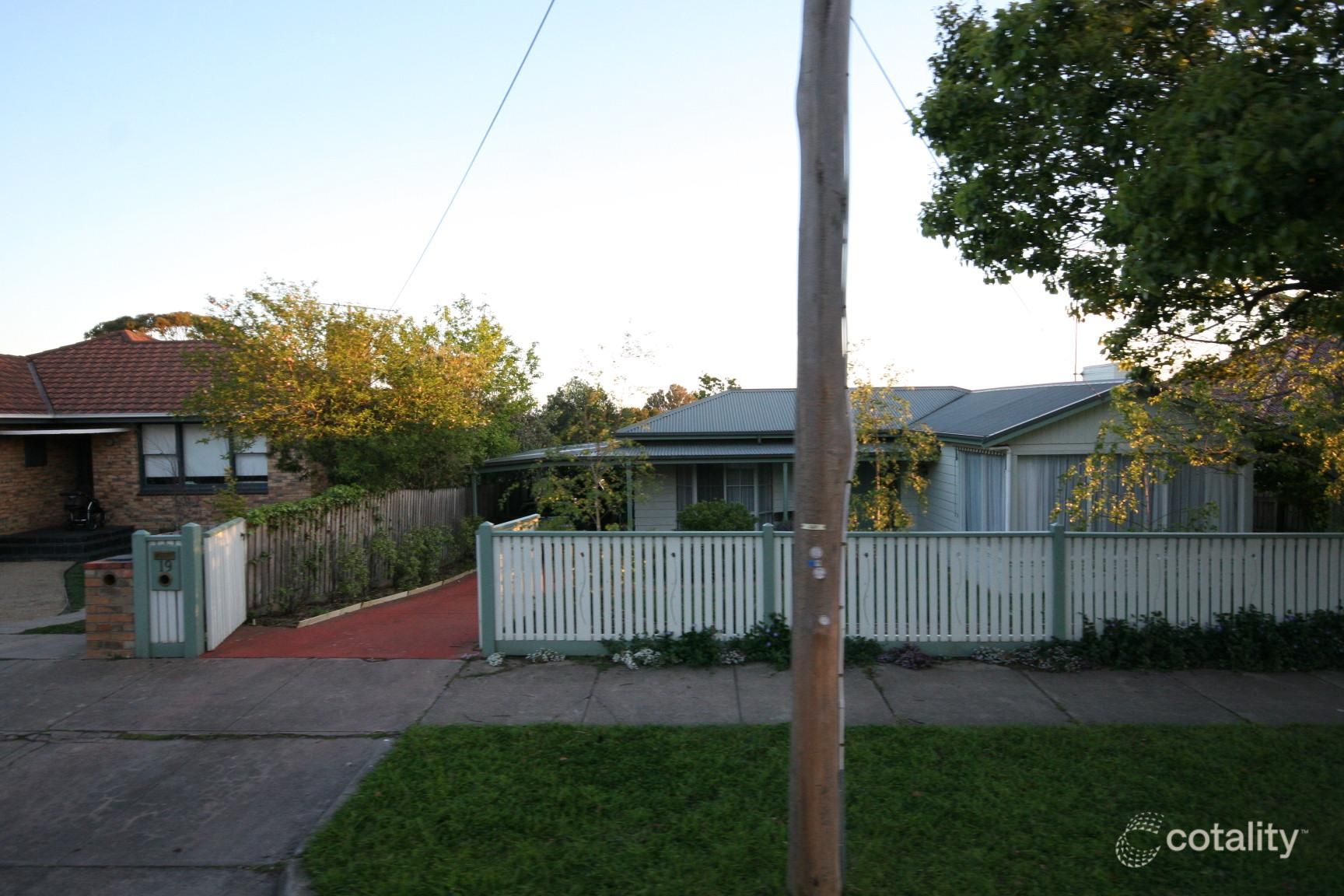 19 Grant St, Newtown, VIC 3220