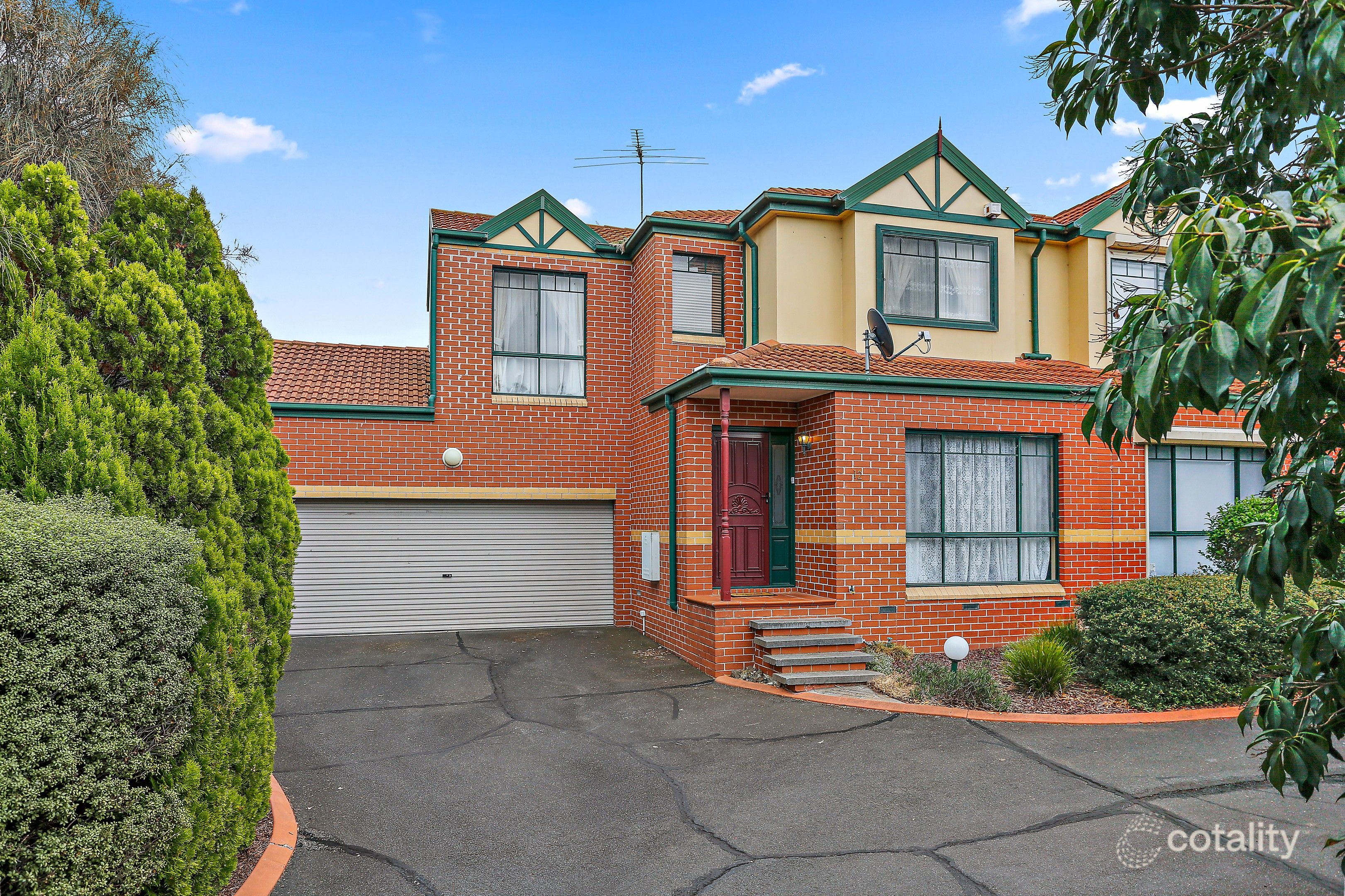 12/2-8 Knight Cres, Roxburgh Park, VIC 3064
