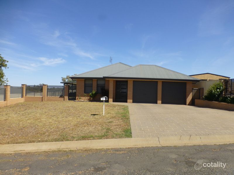 9 Vaucluse Pl, Parkes, NSW 2870