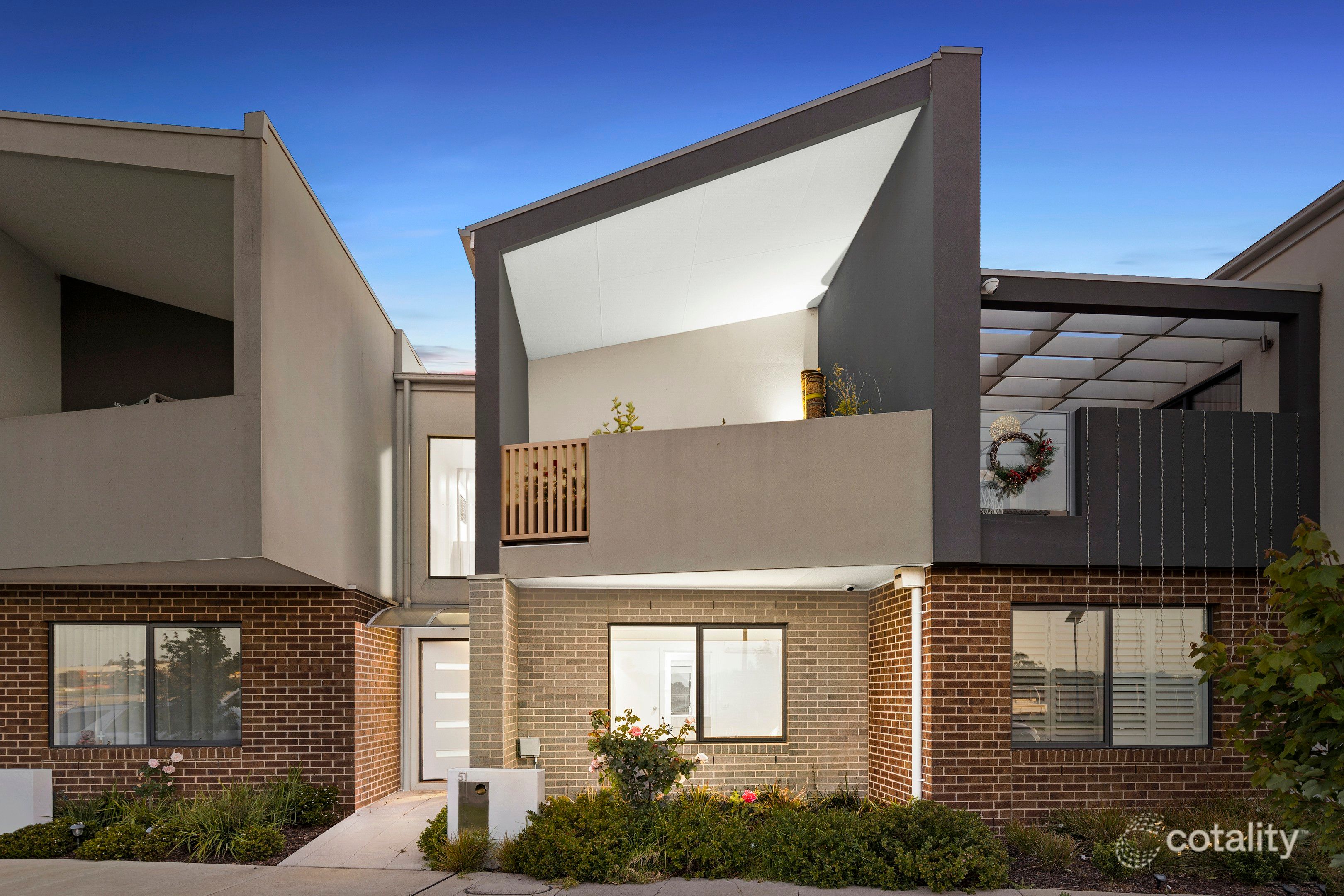 51 Emmeline Row, Rowville, VIC 3178