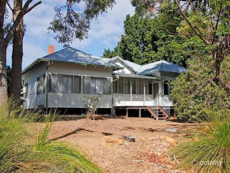 42 Hill St, Gooseberry Hill, WA 6076