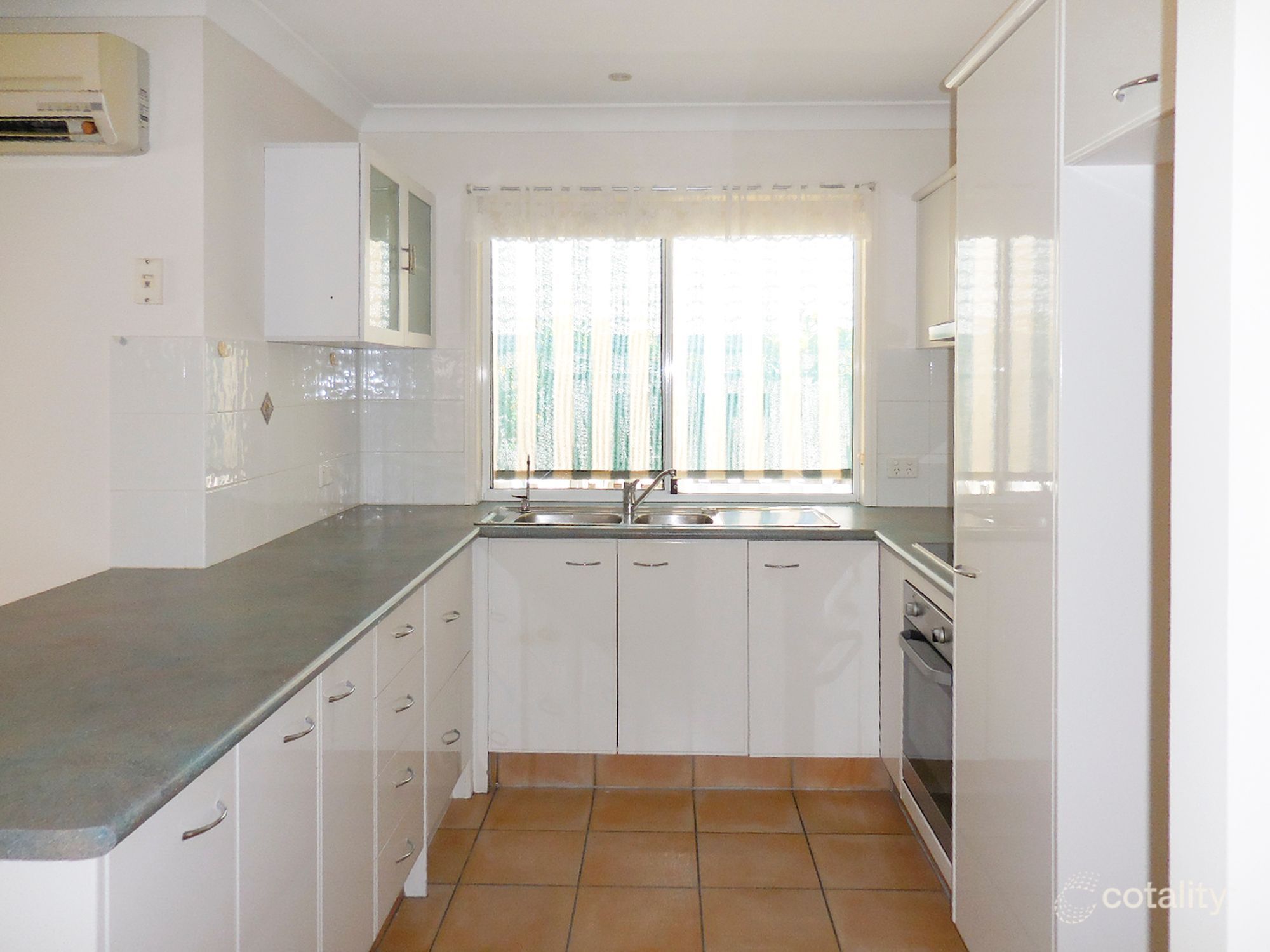 6 Kingarry Cct, Merrimac, QLD 4226