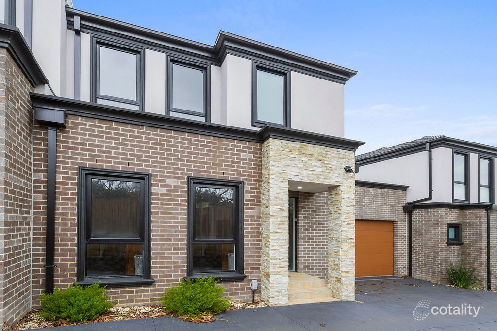 2/4 Coppin Cl, Mitcham, VIC 3132
