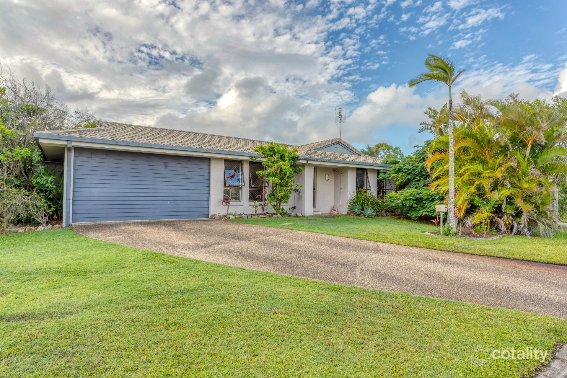 22 Kookaburra Cres, Bokarina, QLD 4575