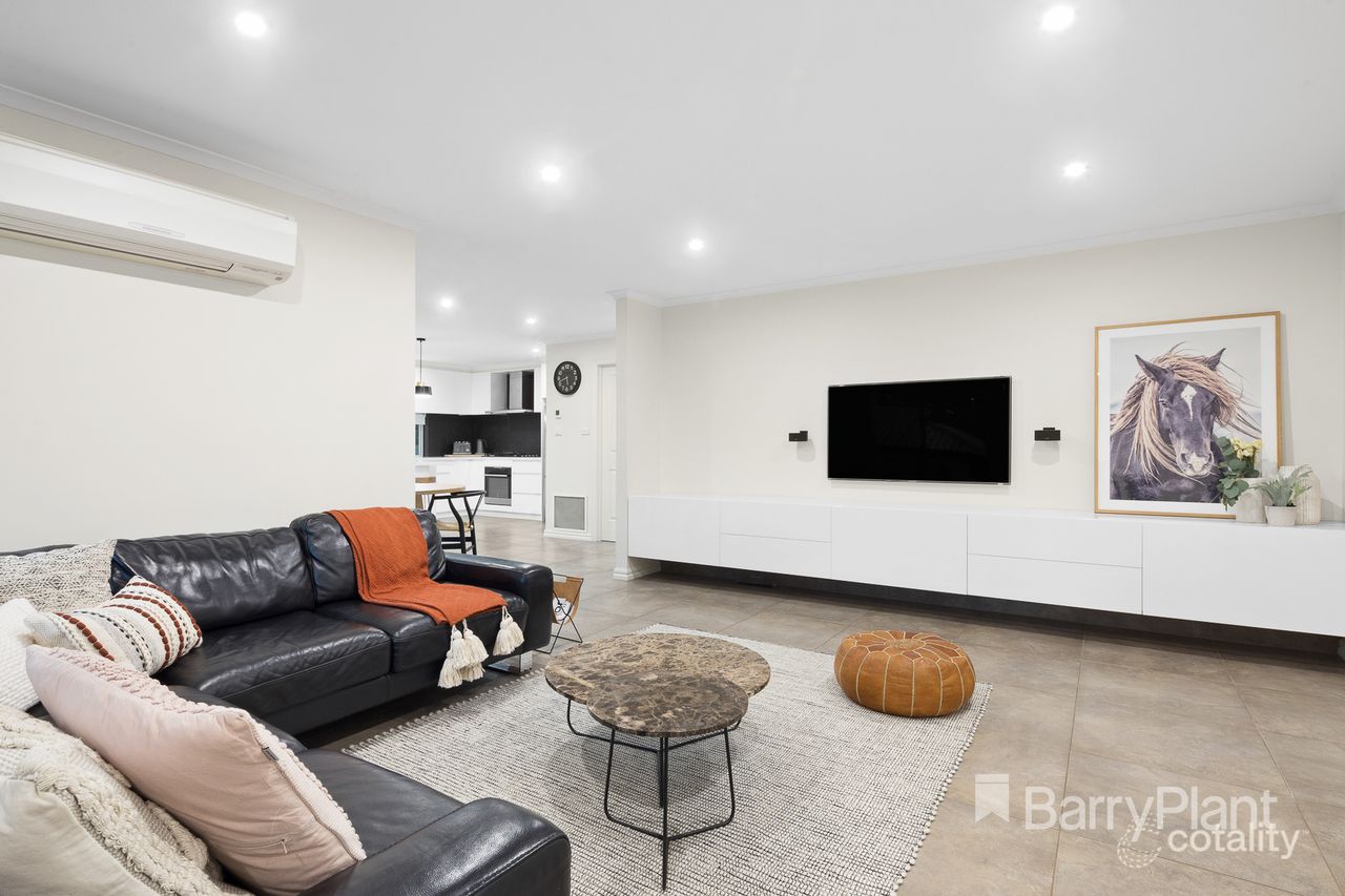 2/68 Henry St, Eltham, VIC 3095