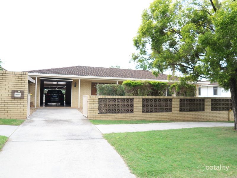 50 Cranes Rd, North Ipswich, QLD 4305