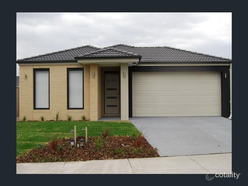 24 Bavaria Lane, Pakenham, VIC 3810