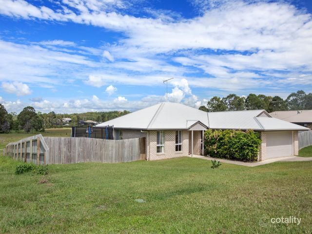 9 Eagle Hawk Dr, Southside, QLD 4570