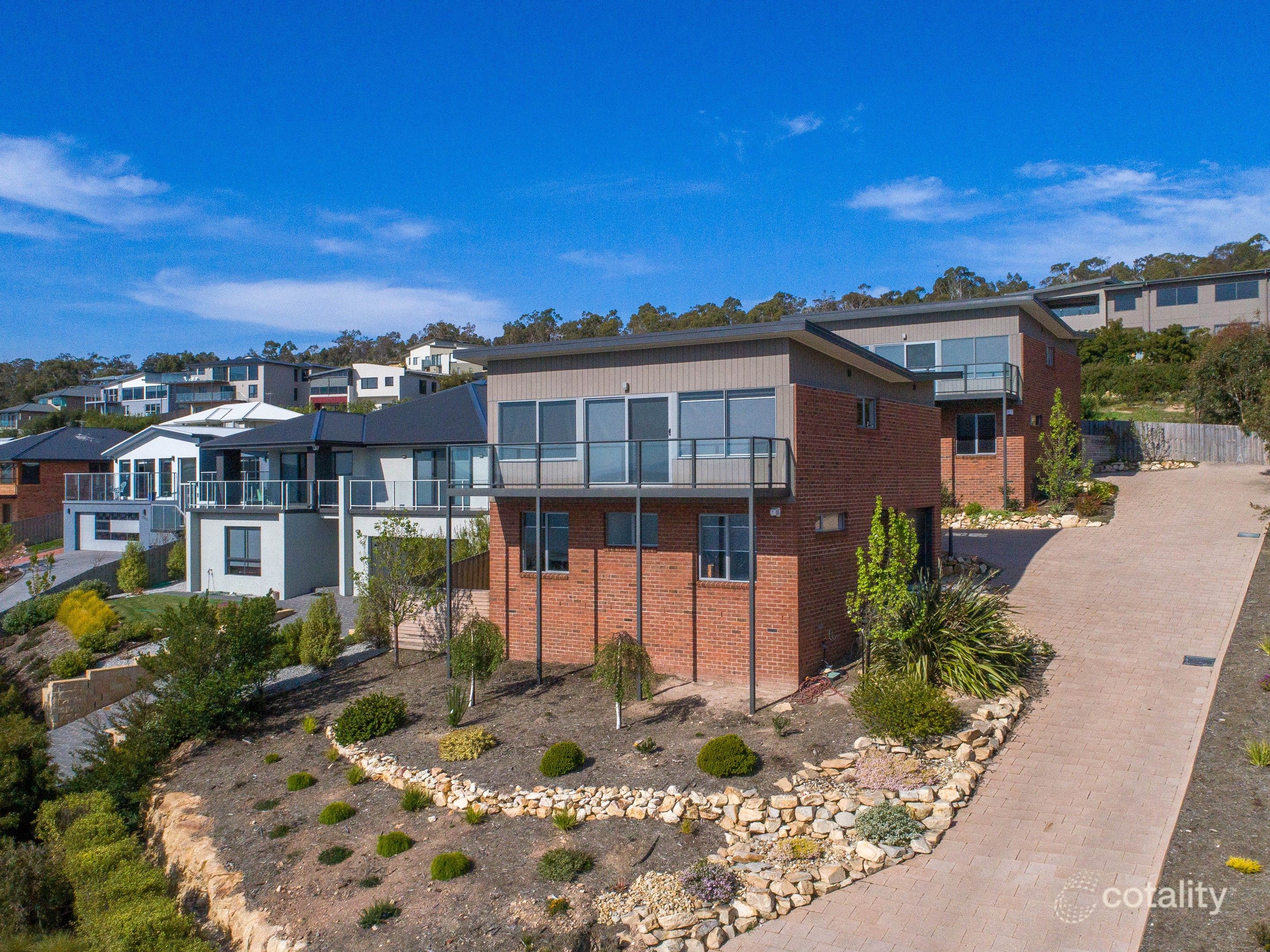 1/746 Oceana Dr, Tranmere, TAS 7018