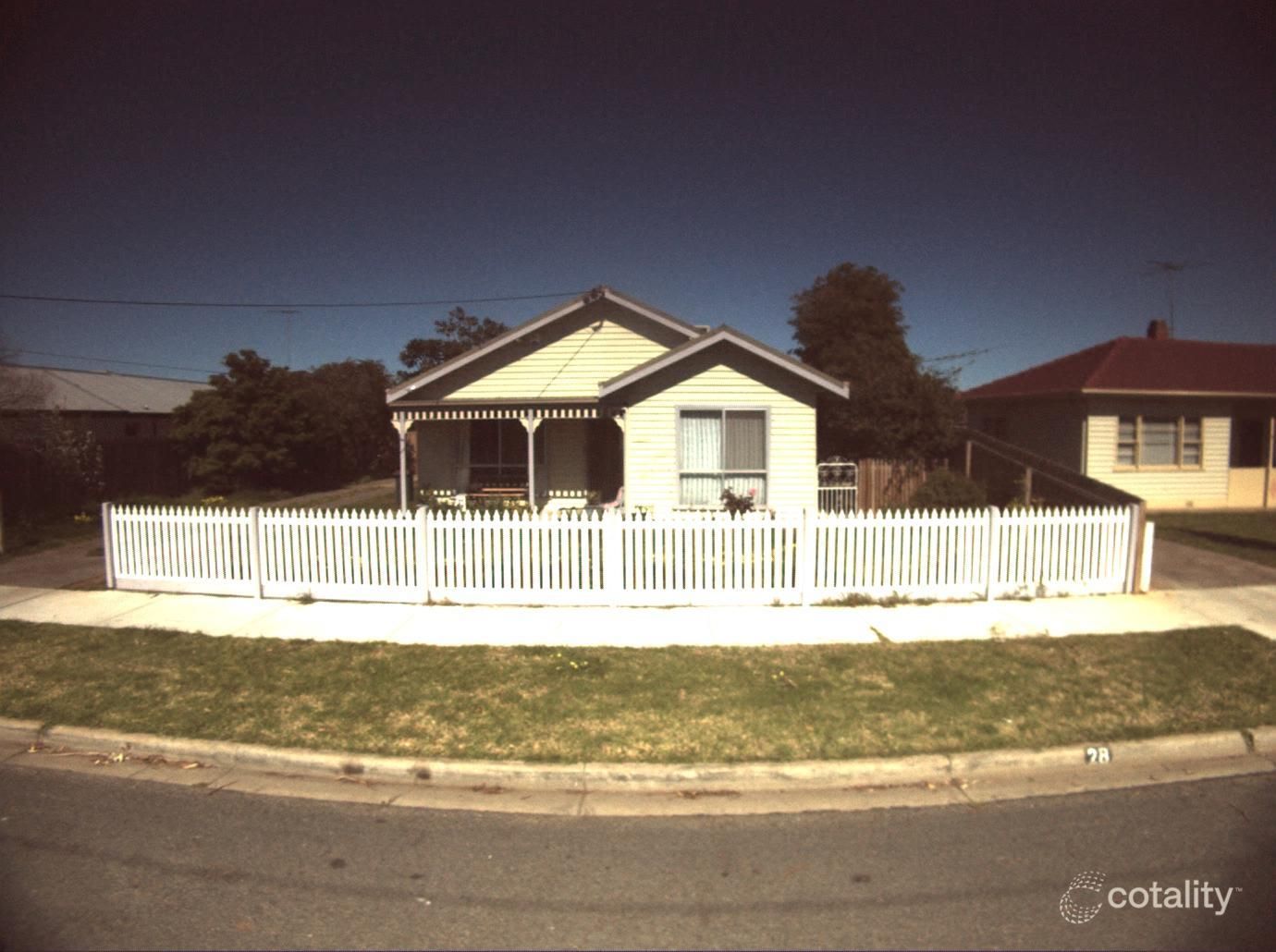 28 Myrtle Gr, North Shore, VIC 3214