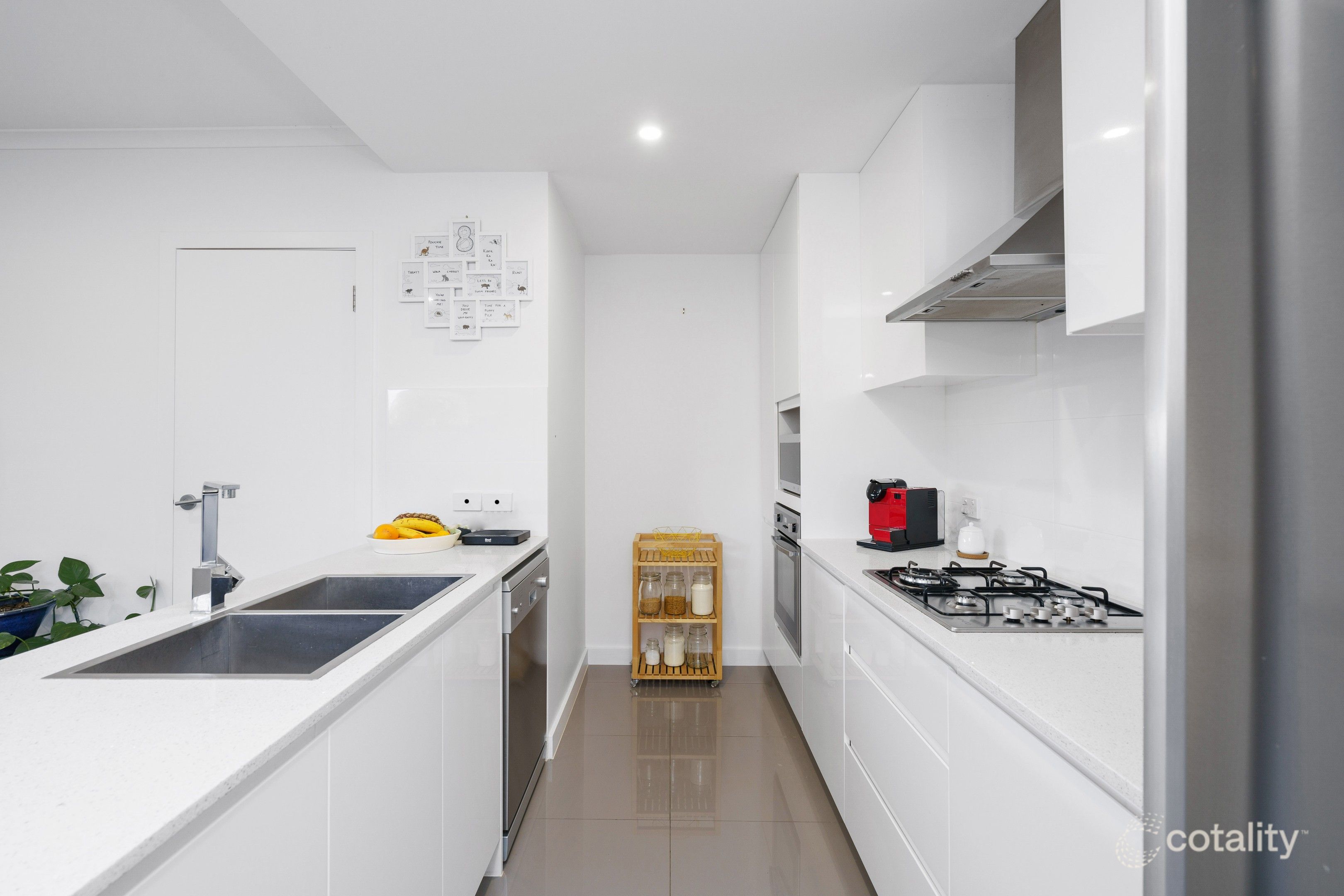 2d Wilson St, Christies Beach, SA 5165