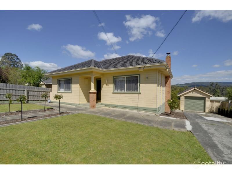 11 Joy St, Newborough, VIC 3825