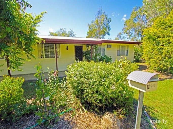 11 Bruigom St, Norman Gardens, QLD 4701