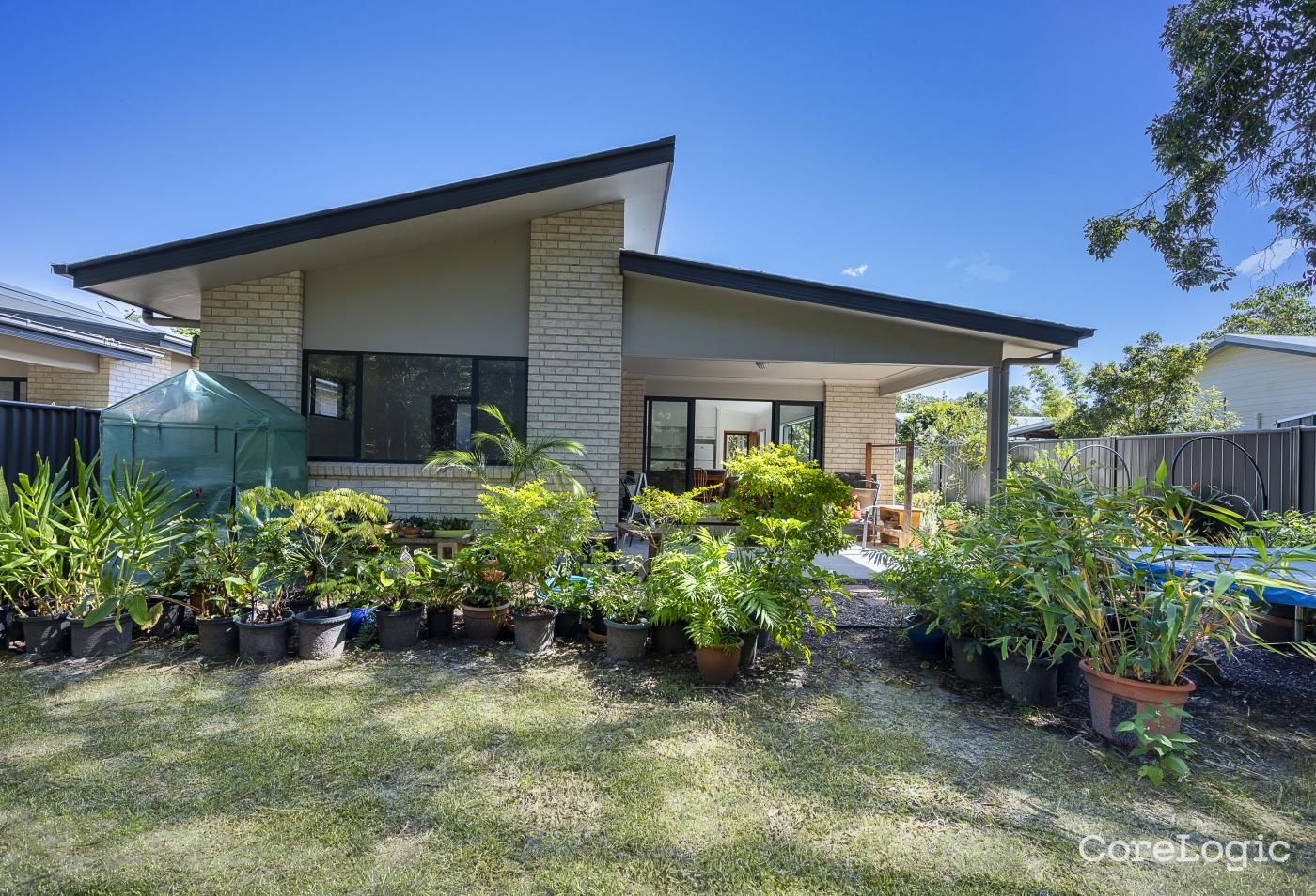 2/15 Boondoon Cres, Ocean Shores, NSW 2483