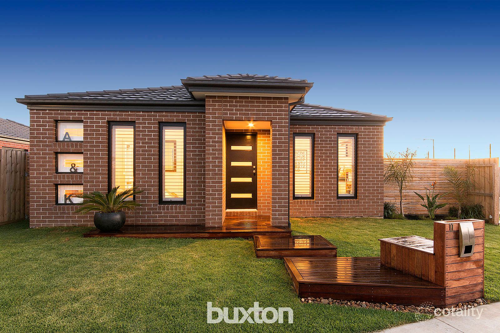 11-13 Orpington Cres, Marshall, VIC 3216