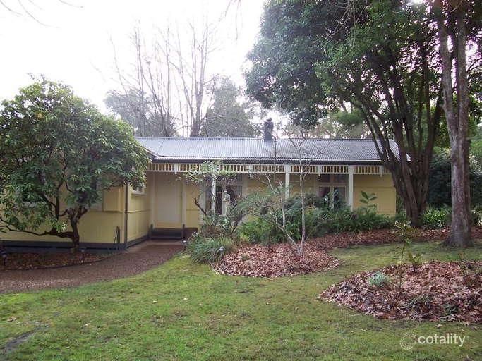 9-11 Birdwood Ave, Healesville, VIC 3777
