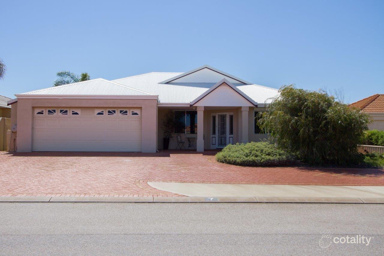 7 Shoreview St, Wandina, WA 6530