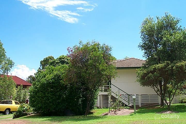 4 Carron St, West Gladstone, QLD 4680