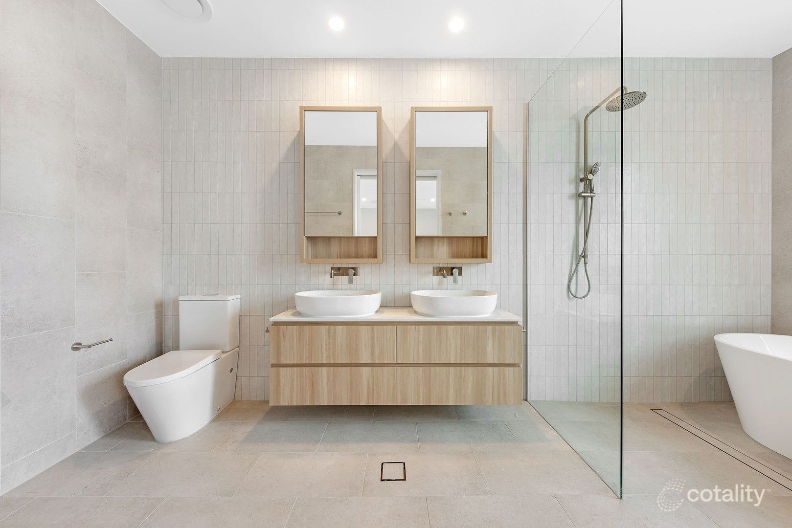 10 Bombora Dr, Bokarina, QLD 4575