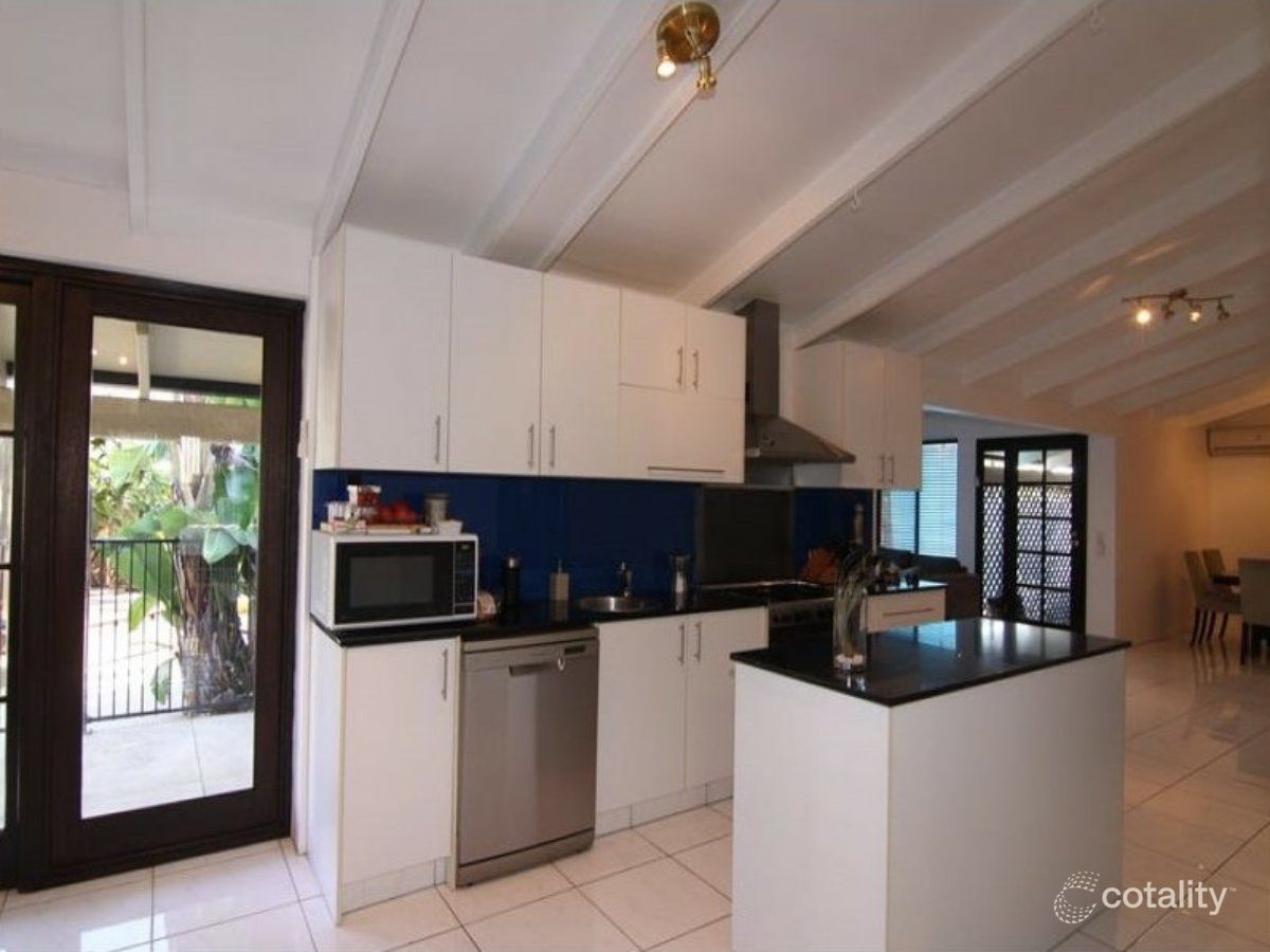 55 Dugandan St, Nerang, QLD 4211