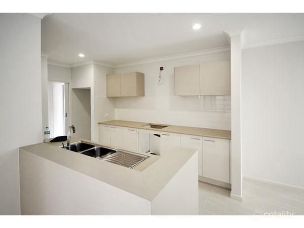 7 Derwent Lane, Sandhurst, VIC 3977