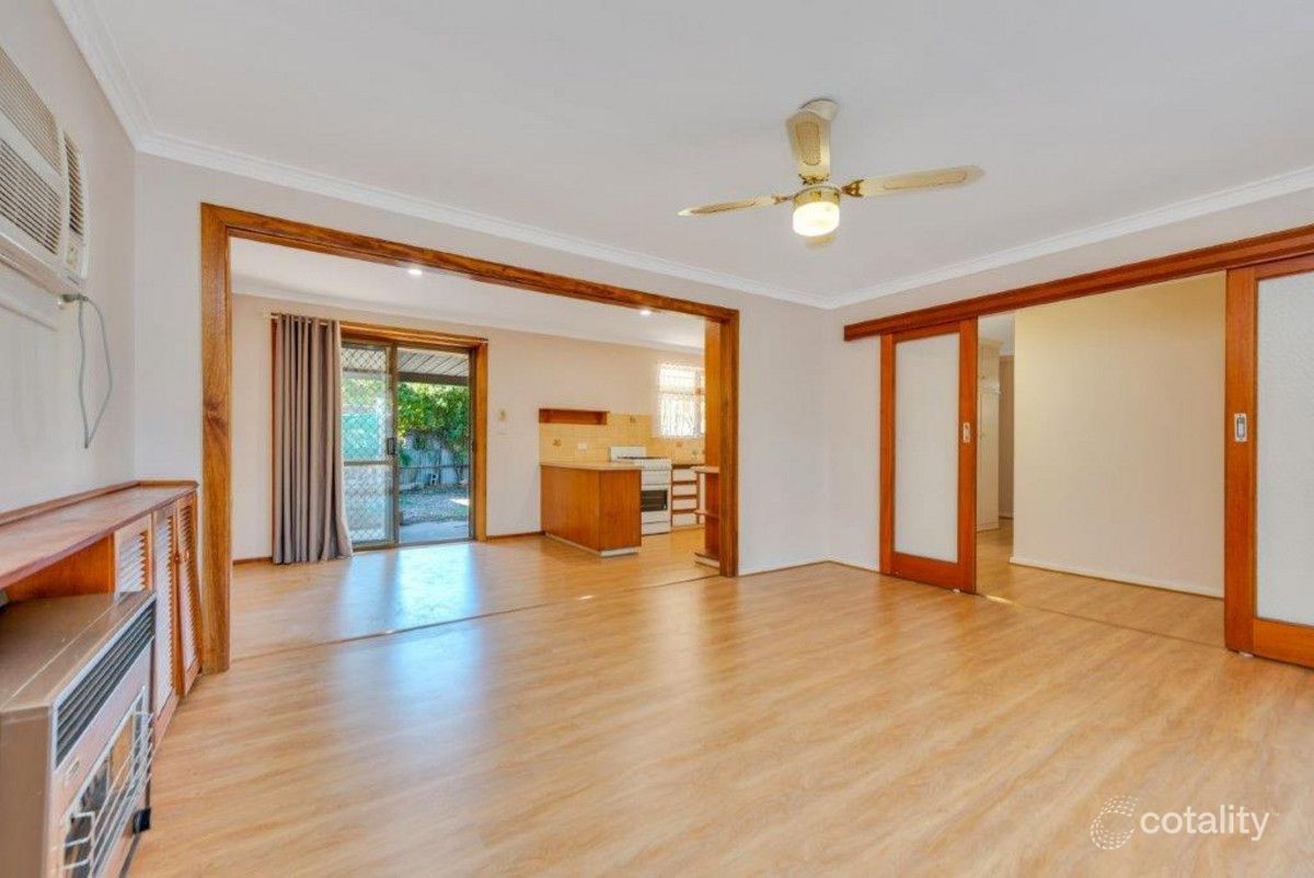 19 Guernsey Cres, Salisbury North, SA 5108