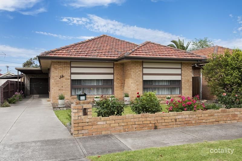 13 Napoleon St, West Footscray, VIC 3012