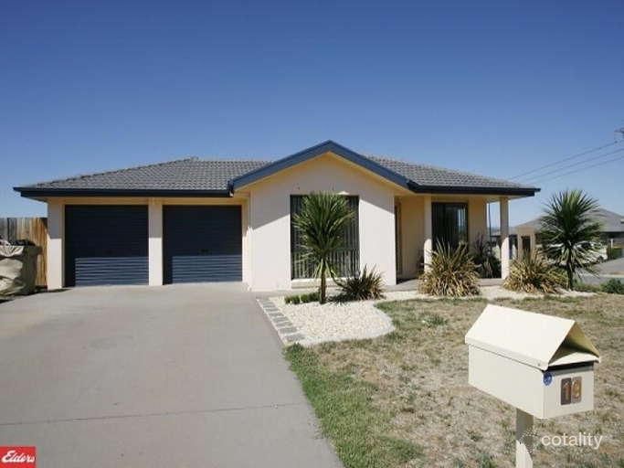 19 Swallow St, Dunlop, ACT 2615