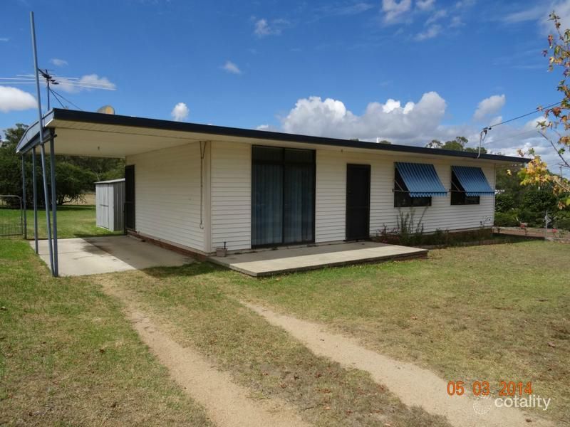 55 Wallangarra Rd, Stanthorpe, QLD 4380
