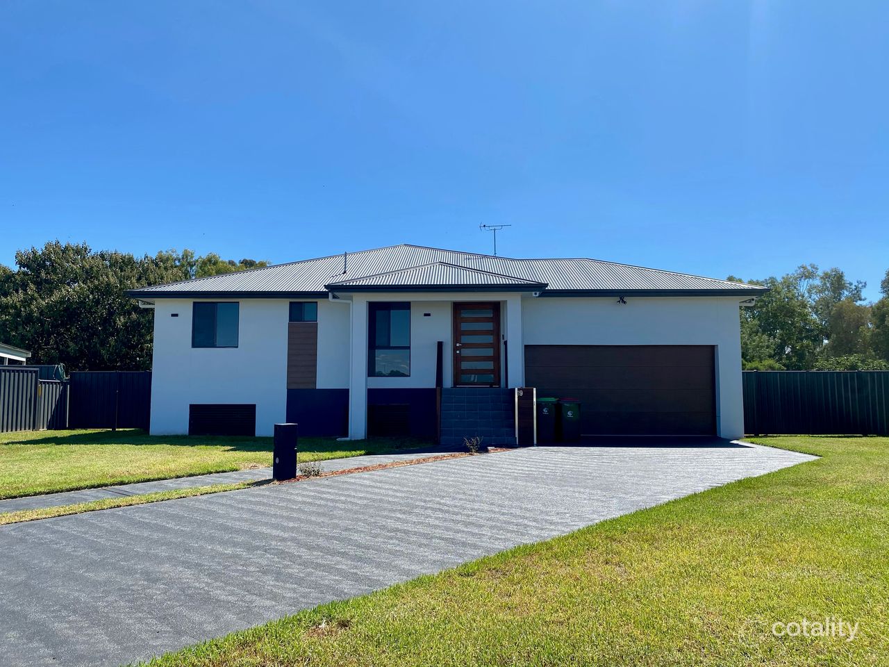 19 Waterford Cct, Narromine, NSW 2821