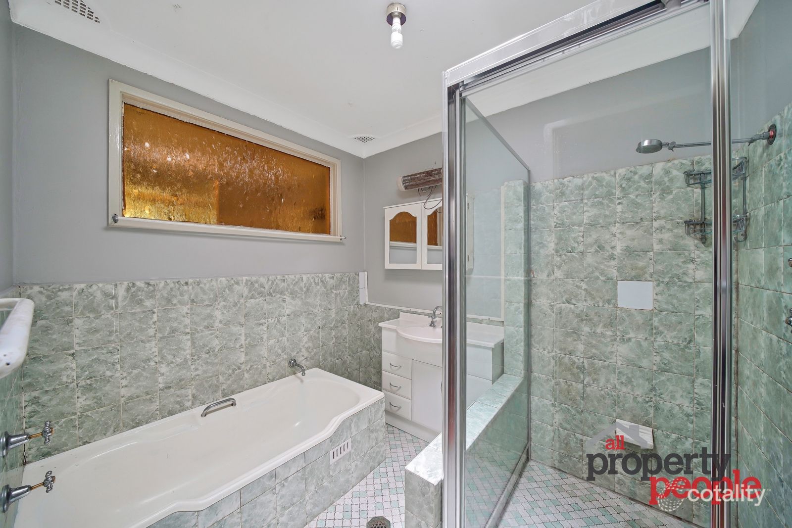 89 Pembroke Rd, Minto, NSW 2566