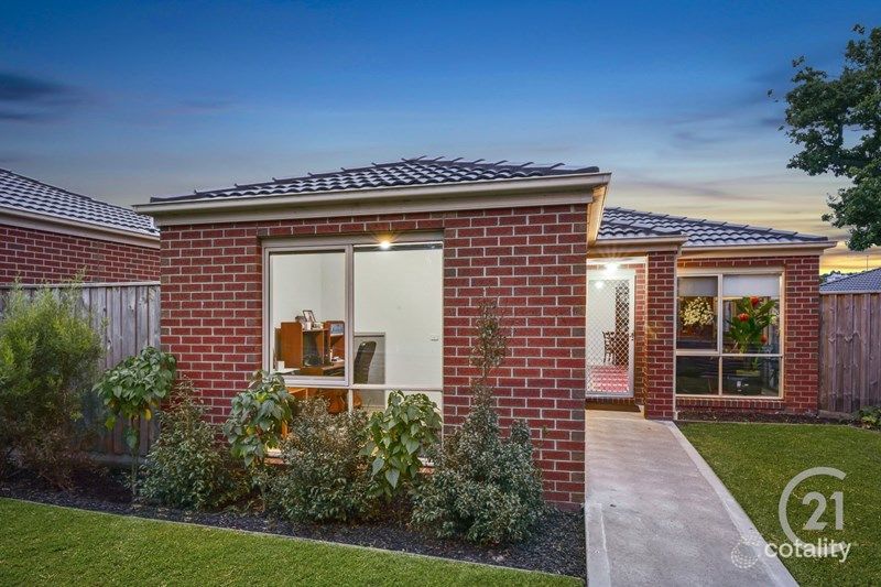 7 Trinidad Walk, Pakenham, VIC 3810