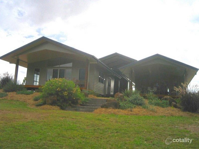 30-31 Wavell Dr, Tinaroo, QLD 4872