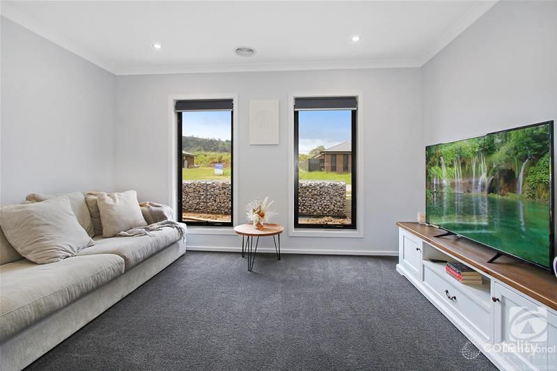 13 Pearce St, Tangambalanga, VIC 3691