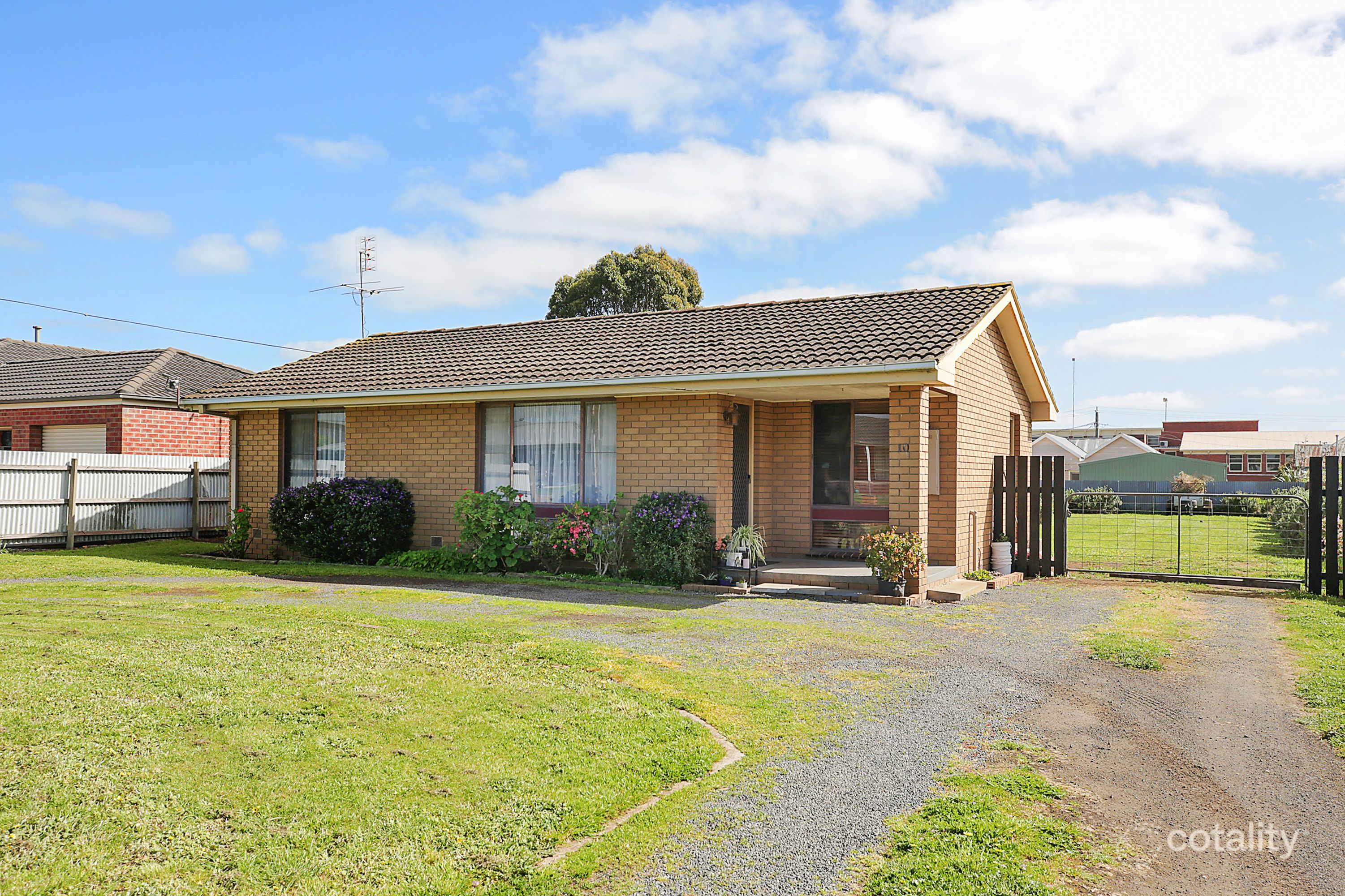 10 Holden St, Camperdown, VIC 3260